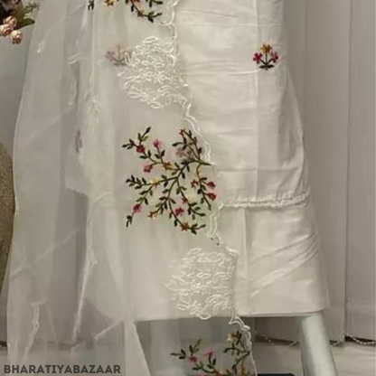 Trendy Fancy Salwar Suits & Dress Materials for Women